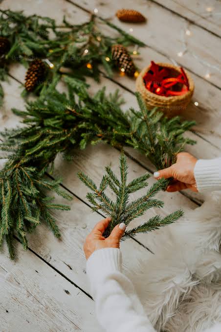 Winter Wreath Arranging Class Dec 9th 7-9pm